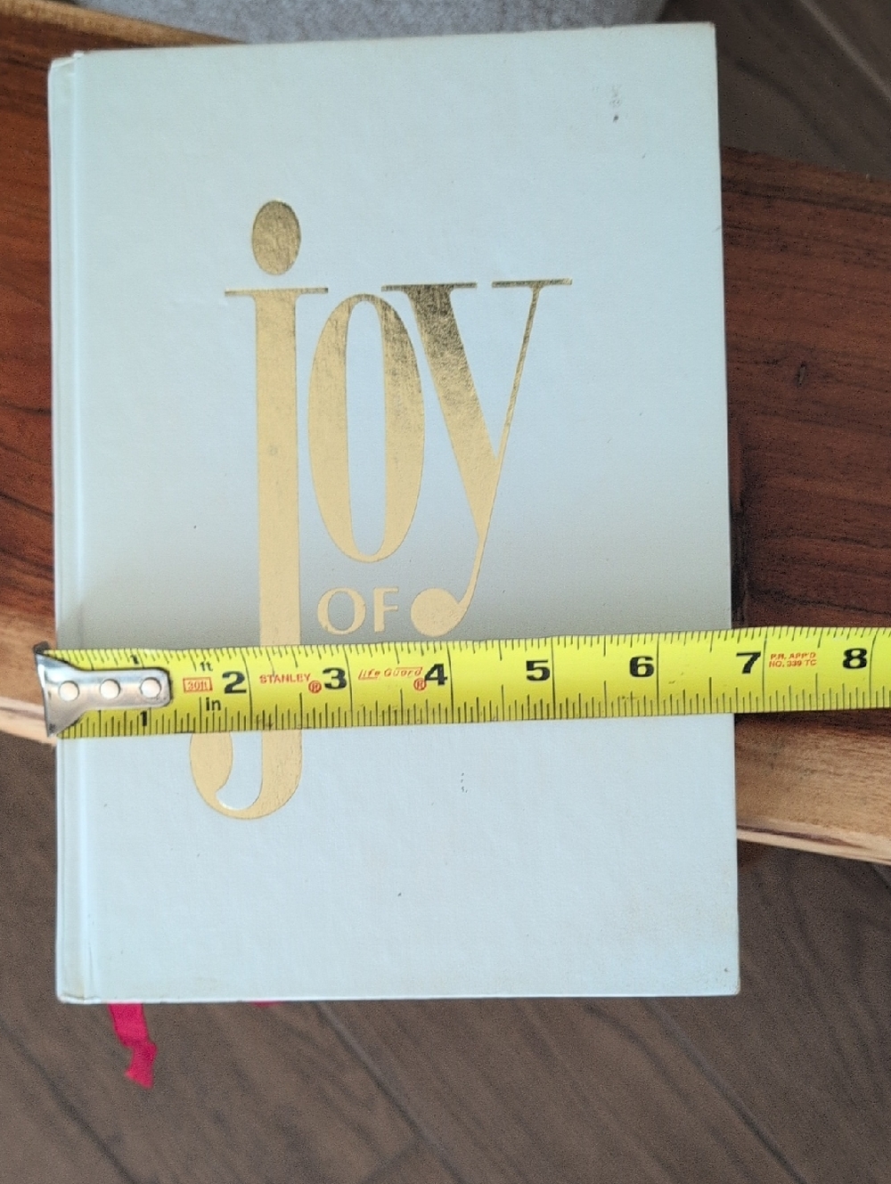 Vintage 1975 Joy Of Cooking Hardcover Cookbook - White with Gold Lettering - Picture 13 of 14